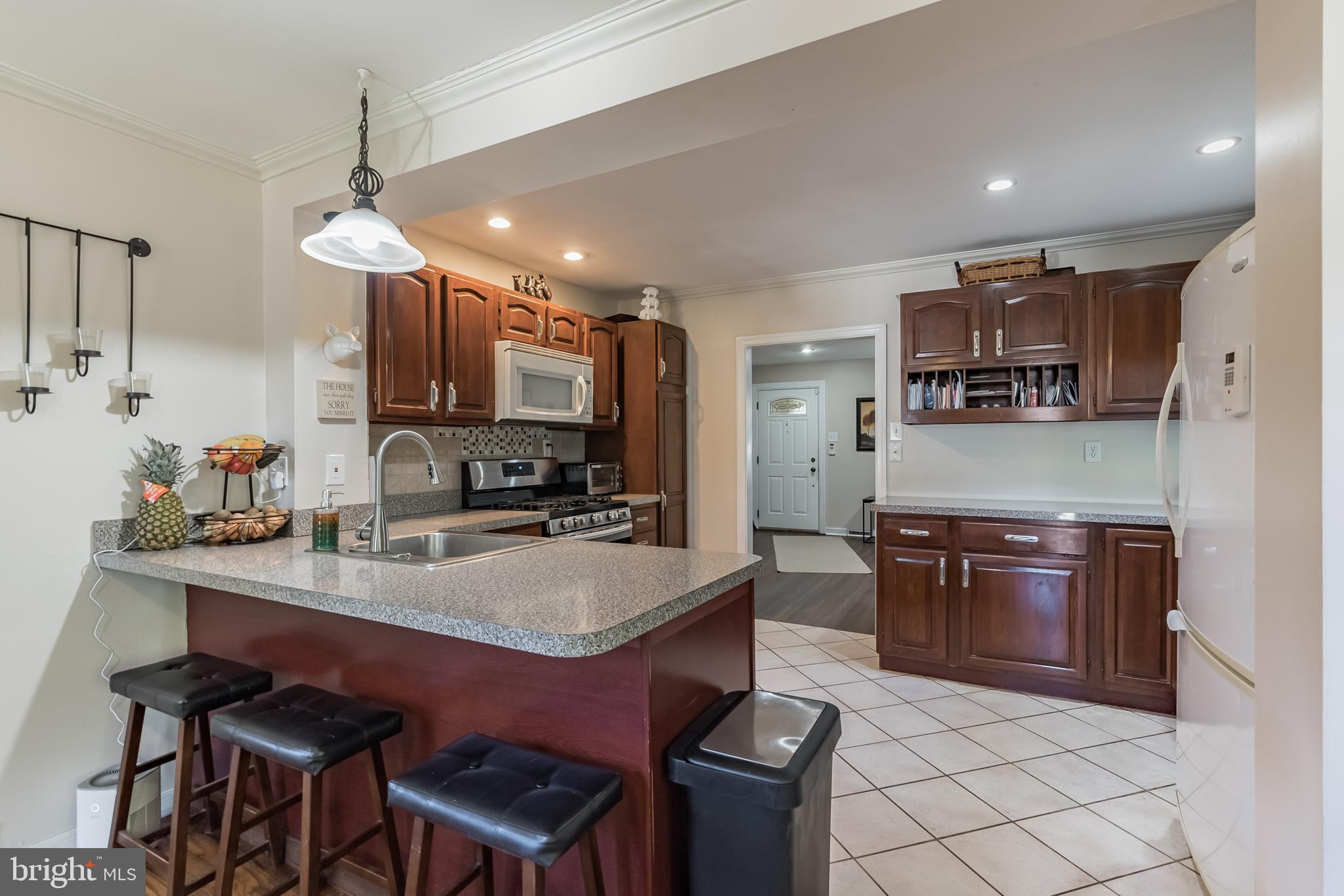 8733 Sagamore Road Philadelphia, PA 19128 - Photo 11 of 32 Gallery Image 11
