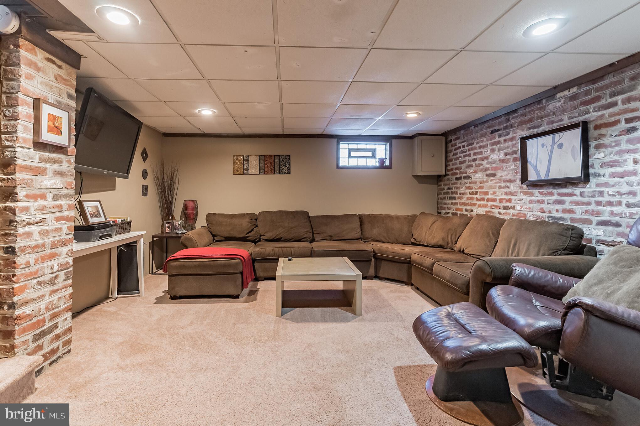 8733 Sagamore Road Philadelphia, PA 19128 - Photo 16 of 32 Gallery Image 16