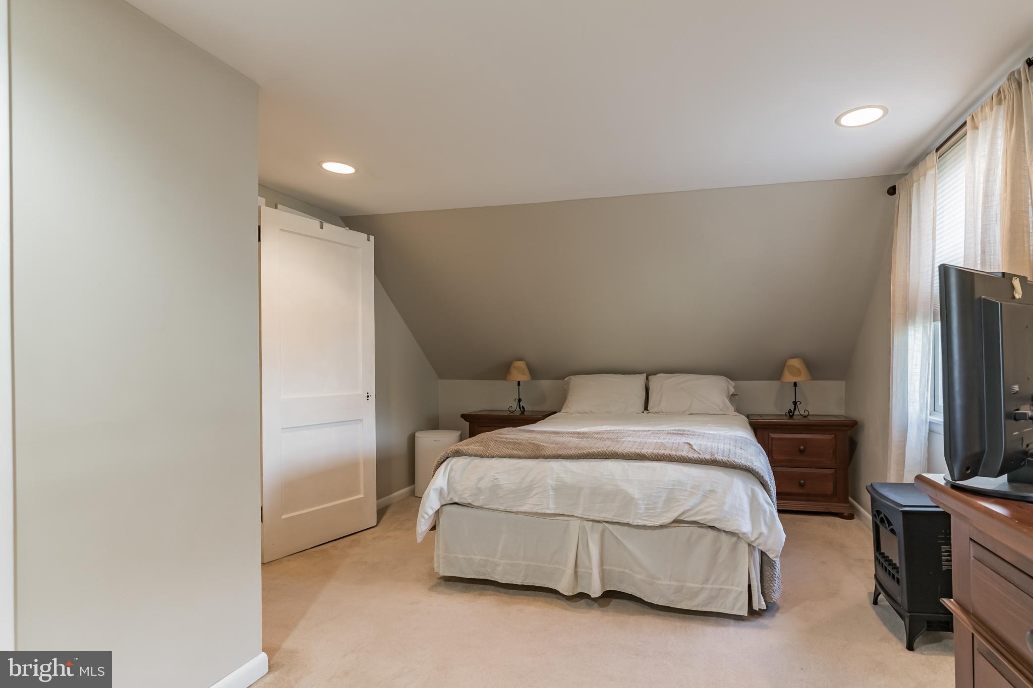 8733 Sagamore Road Philadelphia, PA 19128 - Photo 23 of 32 Gallery Image 23