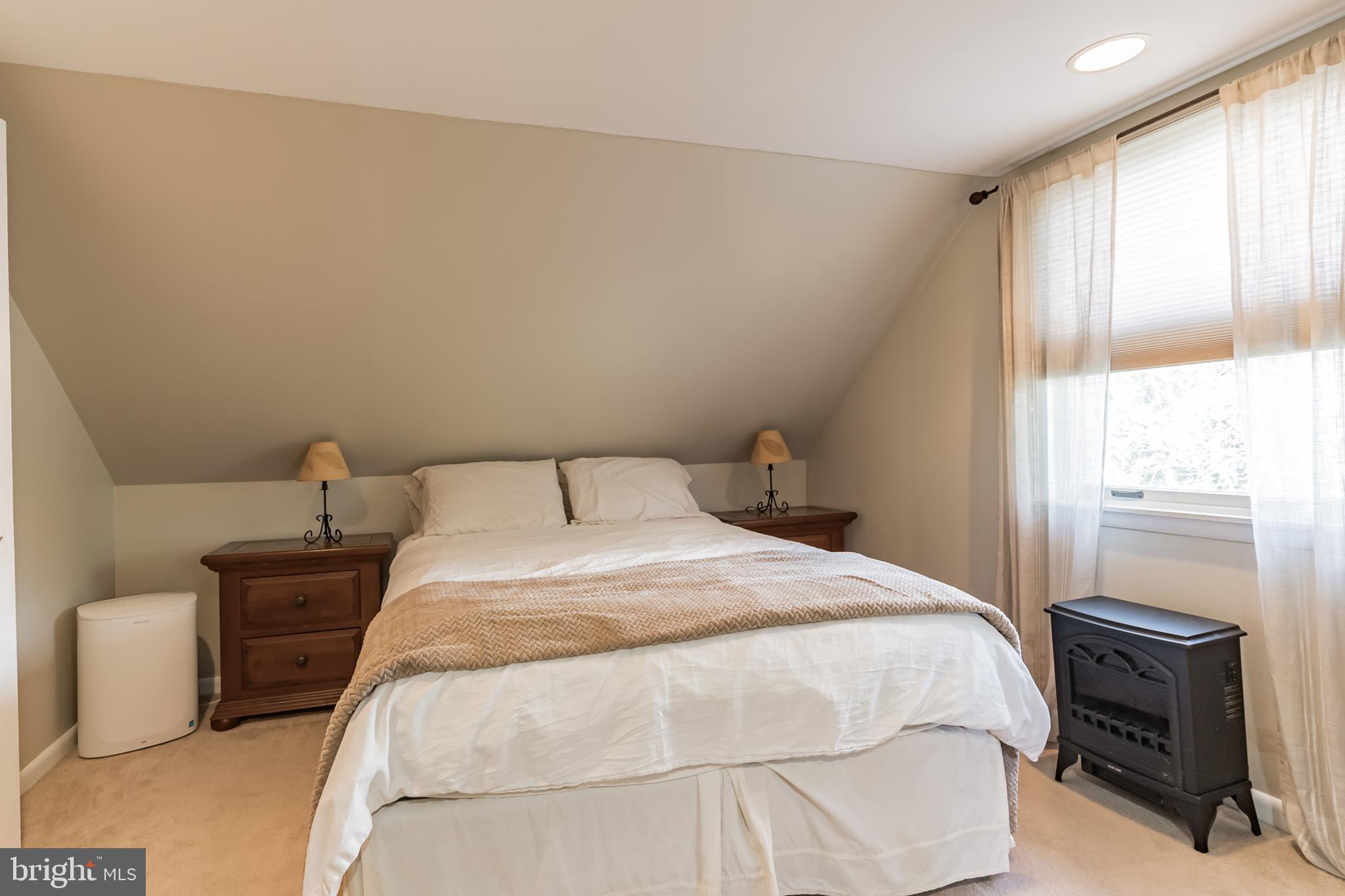 8733 Sagamore Road Philadelphia, PA 19128 - Photo 24 of 32 Gallery Image 24
