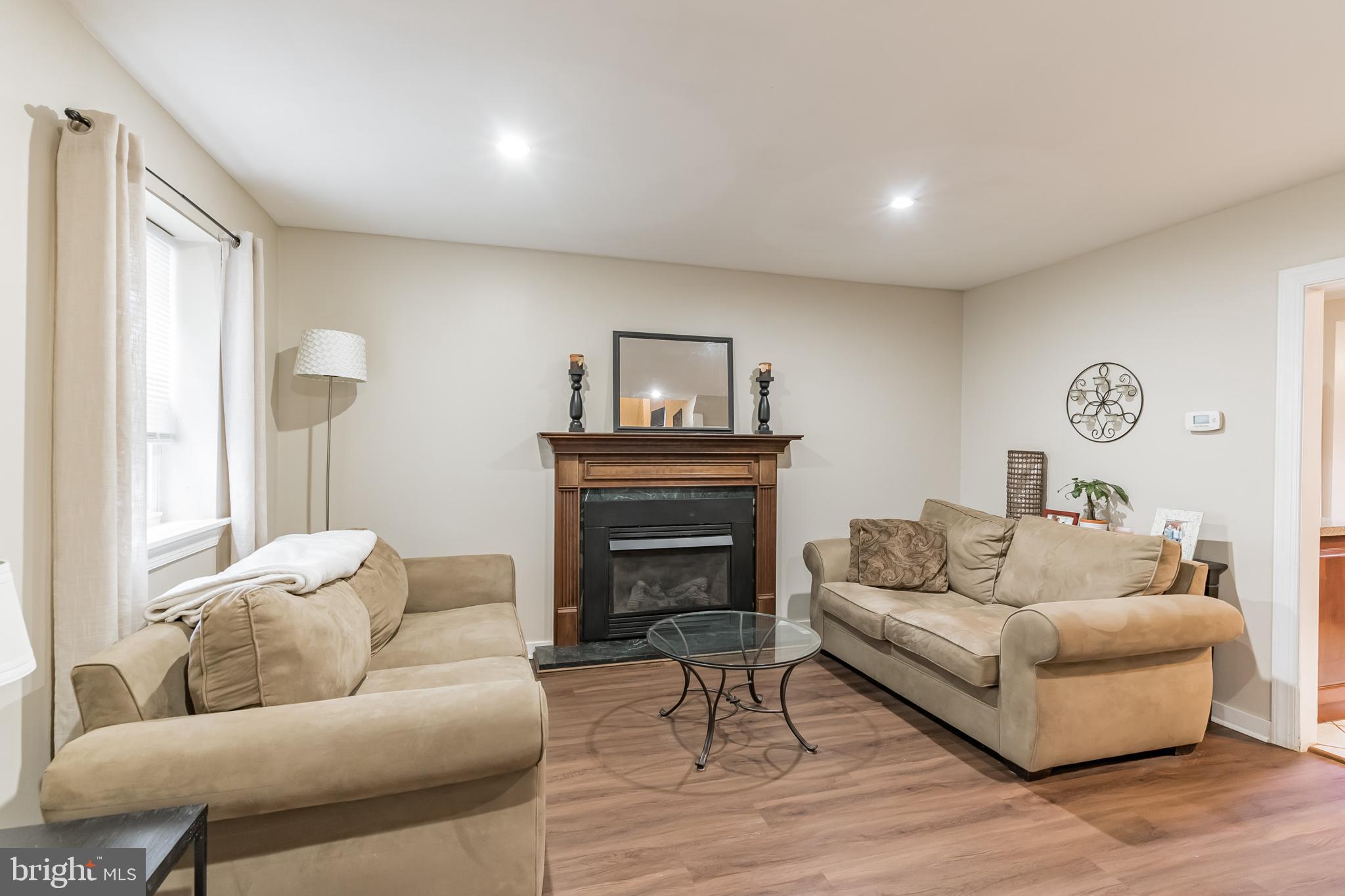 8733 Sagamore Road Philadelphia, PA 19128 - Photo 4 of 32 Gallery Image 4