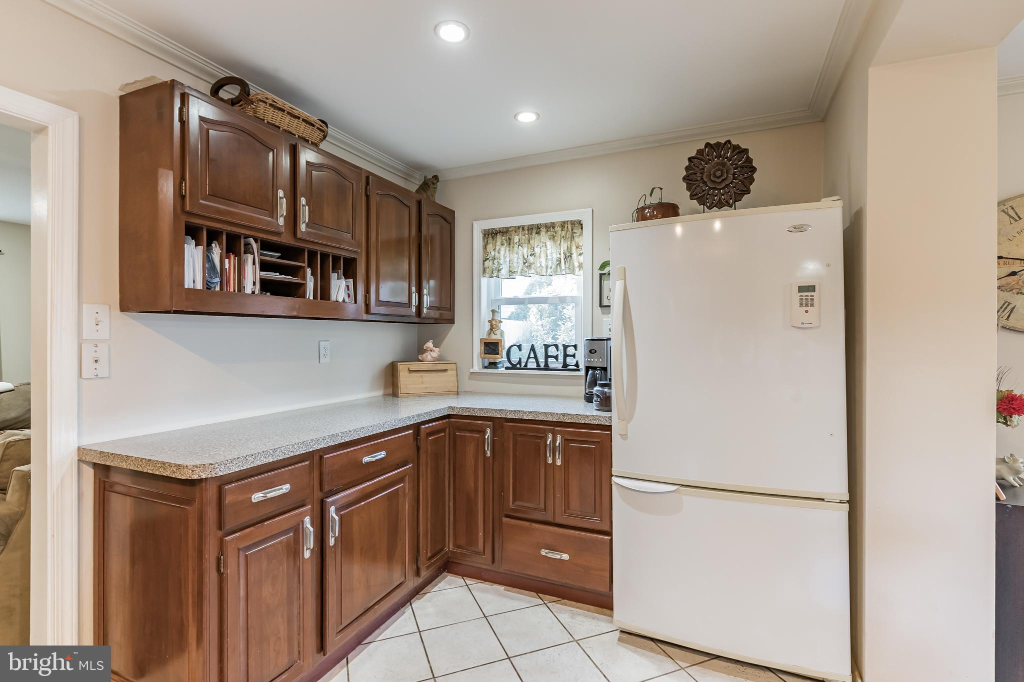 8733 Sagamore Road Philadelphia, PA 19128 - Photo 10 of 32 Gallery Image 10