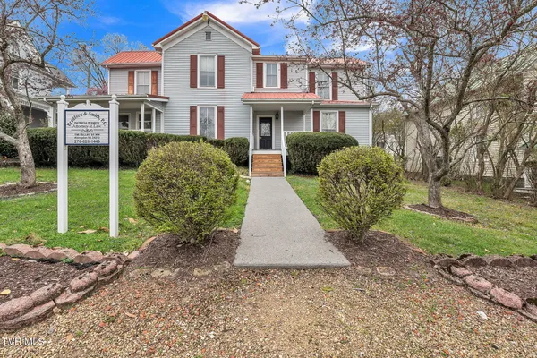 $379,000 | 158 West Vly Street, Abingdon, VA 24210