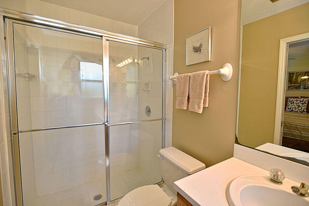 13154 165th Road North Jupiter, FL 33478 - Photo 22 of 25 Master Bath (2)