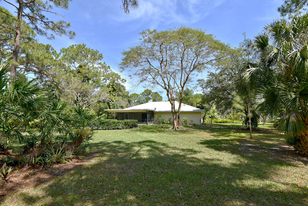 13154 165th Road North Jupiter, FL 33478 - Photo 4 of 25 Backyard (1)
