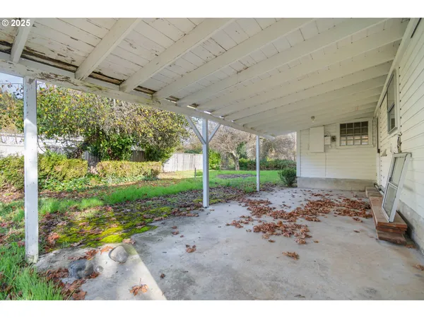 $249,000 | 412 Gardner Avenue, Drain, OR 97435