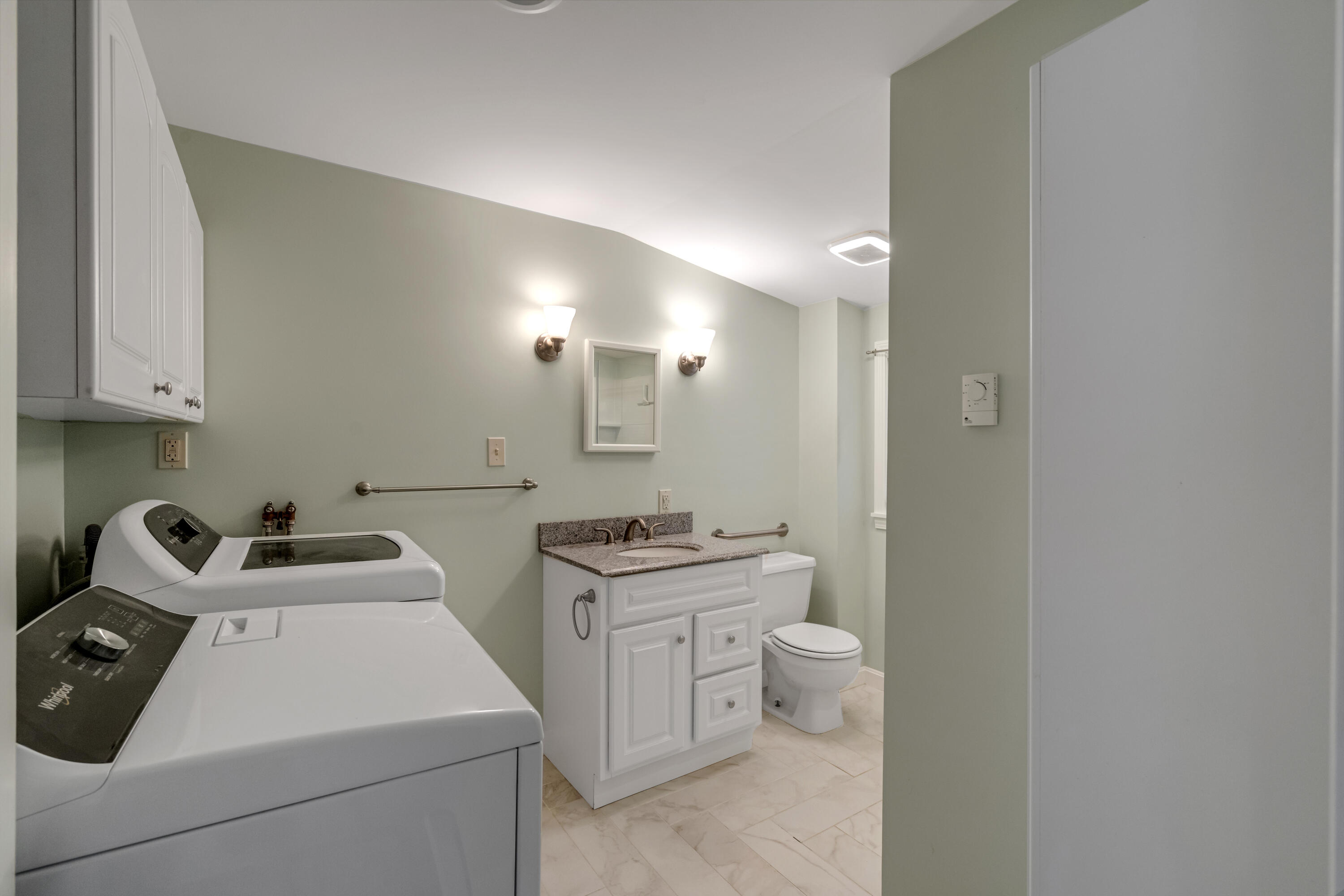 142 River Road Bowdoinham, ME 04008 - Photo 20 of 67 1st fl bath 1