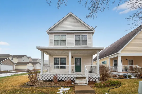 $389,000 | 2897 Mark Twain Drive, Chaska, MN 55318