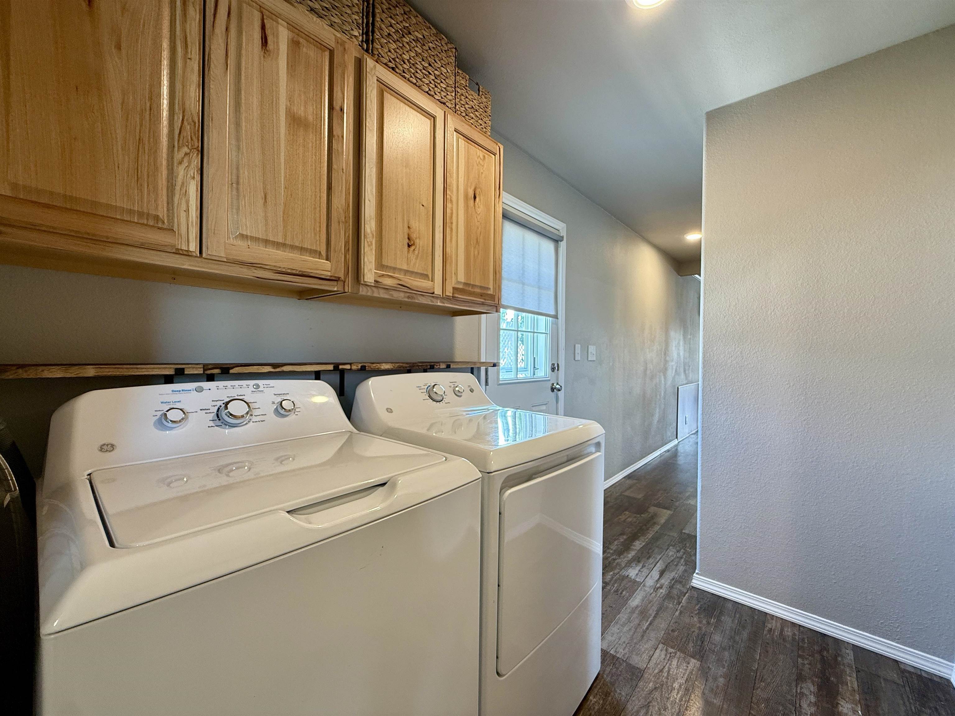 435 32 Road, Unit 830 Clifton, CO 81520 - Photo 17 of 28 a utility room with dryer and washer