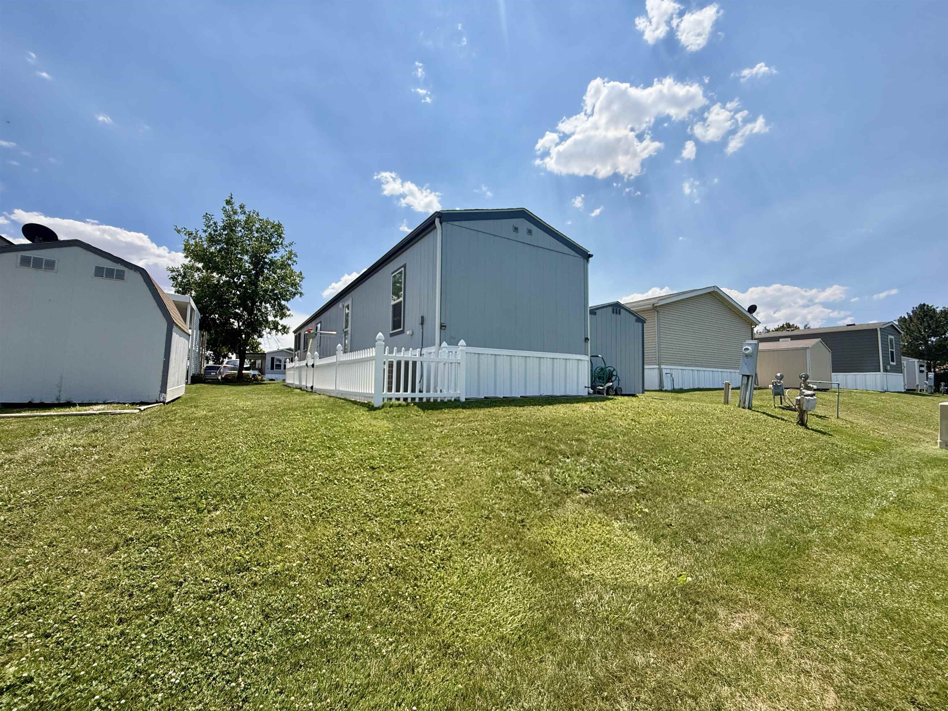 435 32 Road, Unit 830 Clifton, CO 81520 - Photo 26 of 28 a house view with a swimming pool