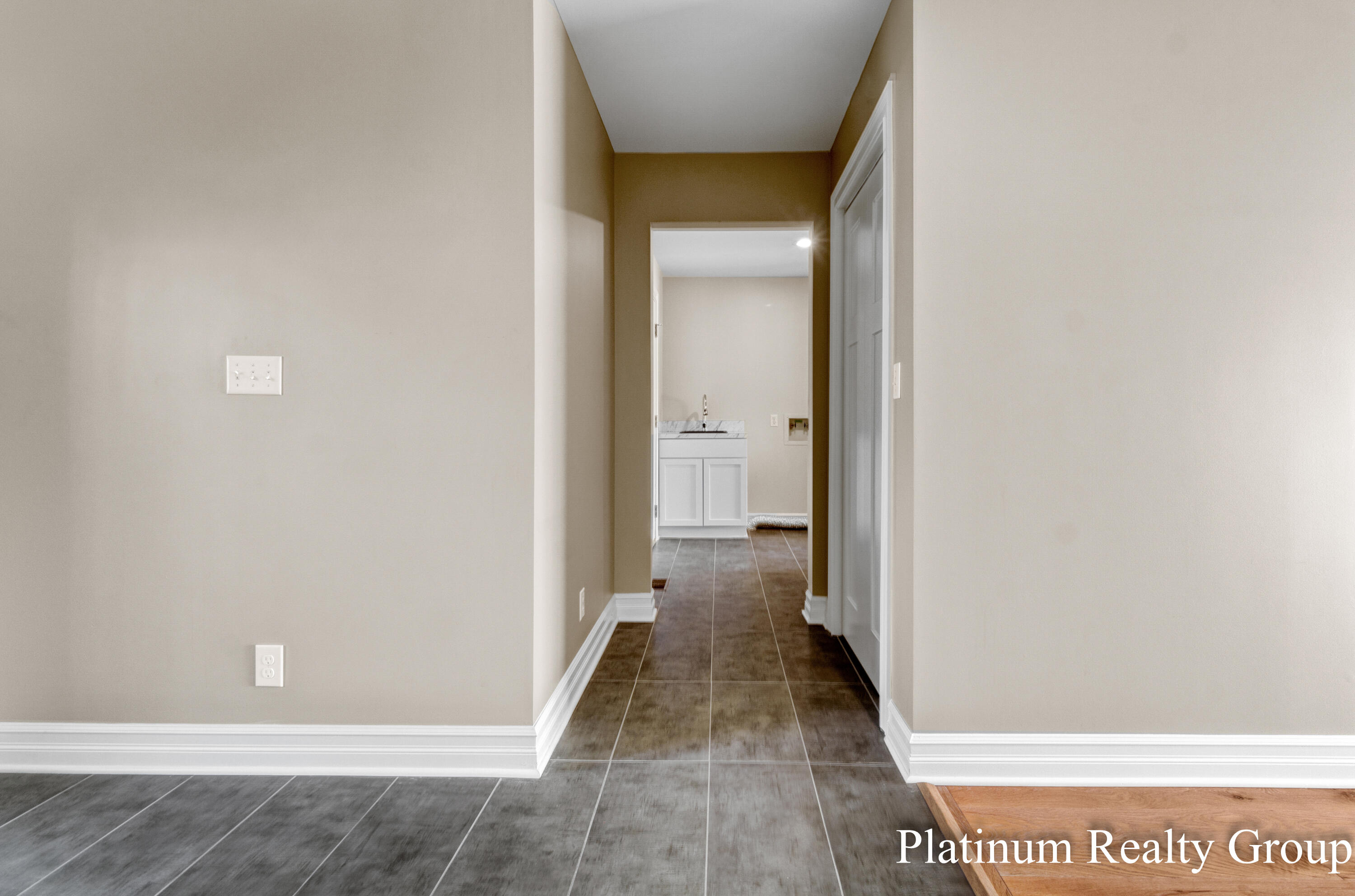 15762 North Prospect Point Drive Spring Lake, MI 49456 - Photo 36 of 60 Hall off Entry to Laundry