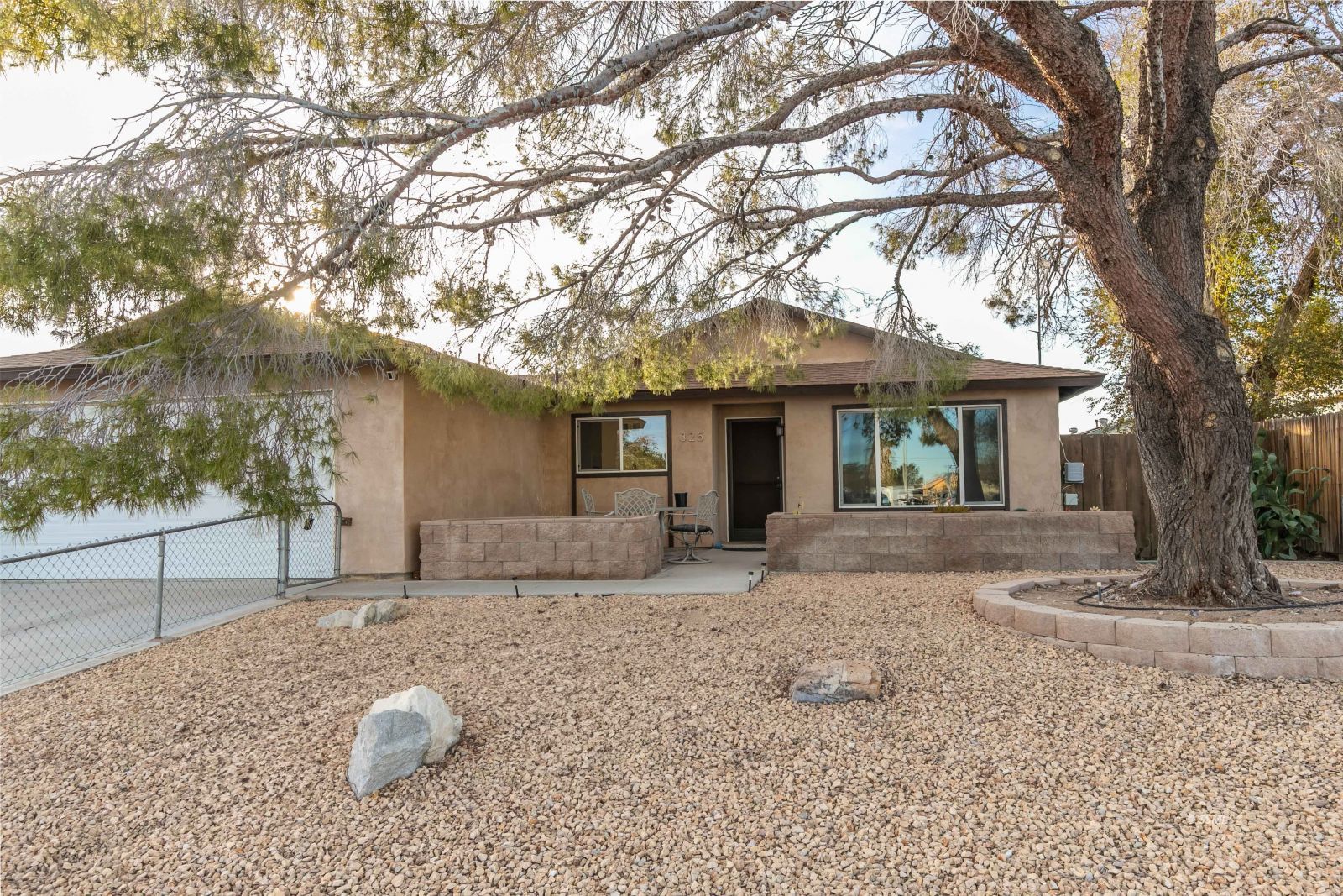 325 South Margalo Street Ridgecrest, CA 93555 - Photo 2 of 33 Gallery Image 2