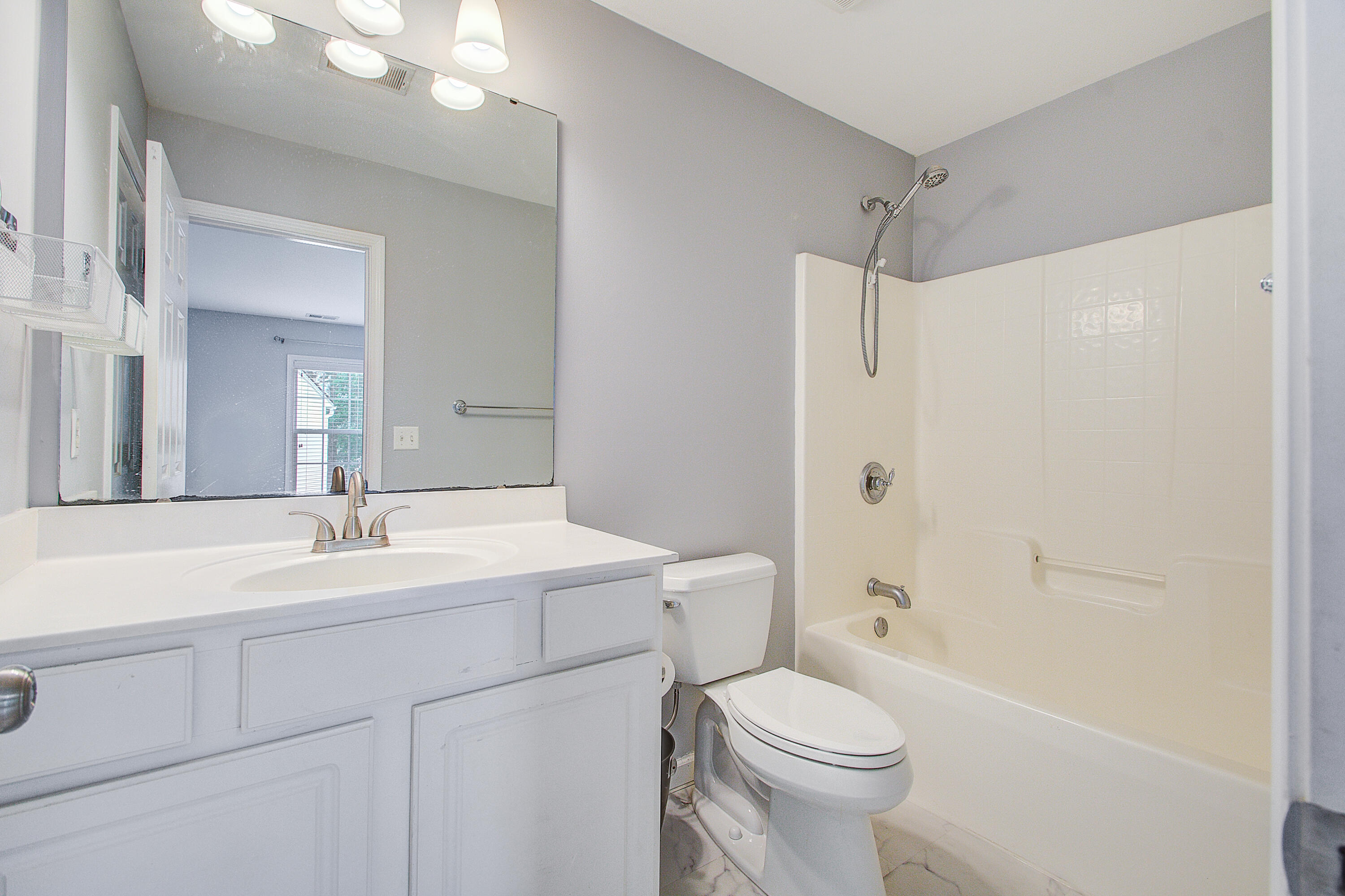 1507 Marsh Reed Court Hanahan, SC 29410 - Photo 42 of 58 1507 (32)