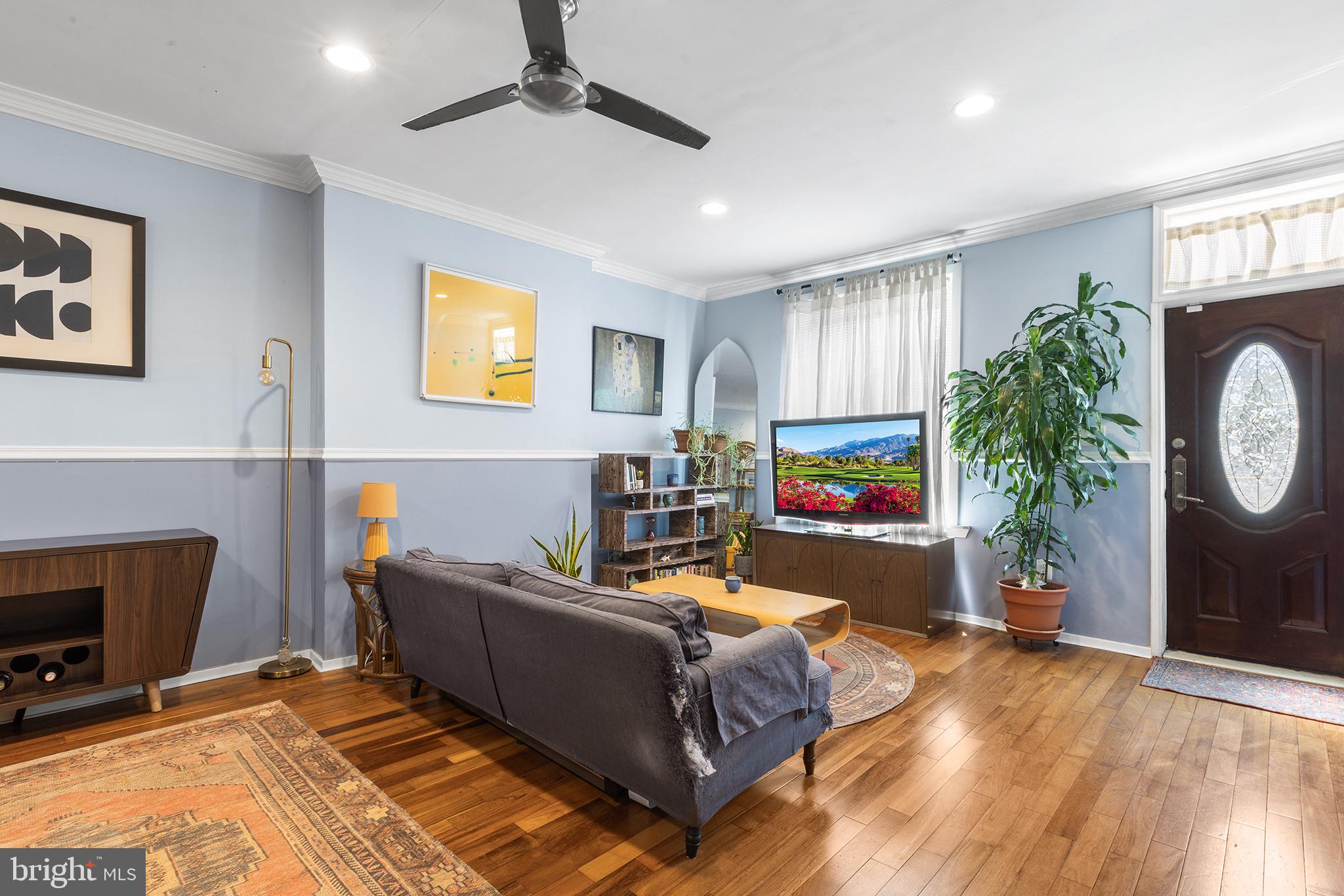 1609 Reed Street Philadelphia, PA 19146 - Photo 5 of 24 Gallery Image 5