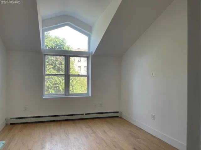 $3,200 | 5104 Post Road | Fieldston