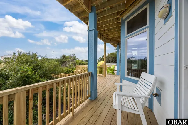 $925,000 | 41155 Channel Court, Unit 717, Avon, NC 27915