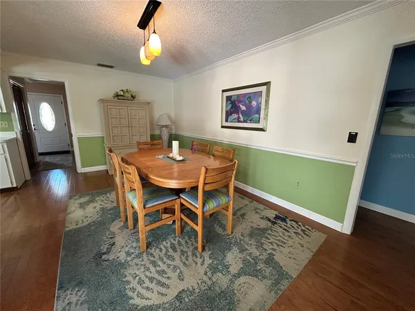 $2,950 | 6805 16th Ave Drive West, Bradenton, FL 34209