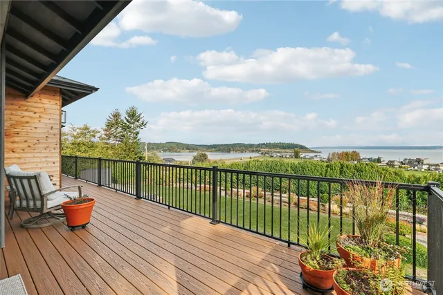 $1,595,000 | 505 South Michelle Drive, Camano Island, WA 98282