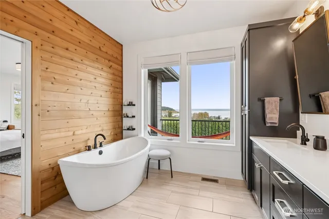 $1,595,000 | 505 South Michelle Drive, Camano Island, WA 98282