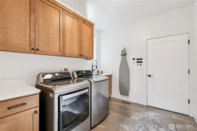 $1,595,000 | 505 South Michelle Drive, Camano Island, WA 98282