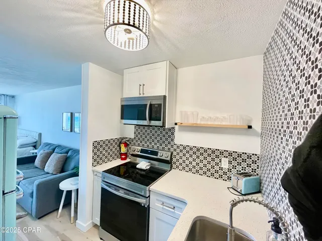 $198,000 | 301 Lullwater Drive, Unit 285, Panama City Beach, FL 32413