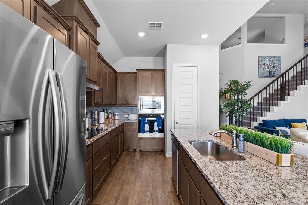 6017 Mango Drive Sanger, TX 76266 - Photo 16 of 34 Refrigerator included.