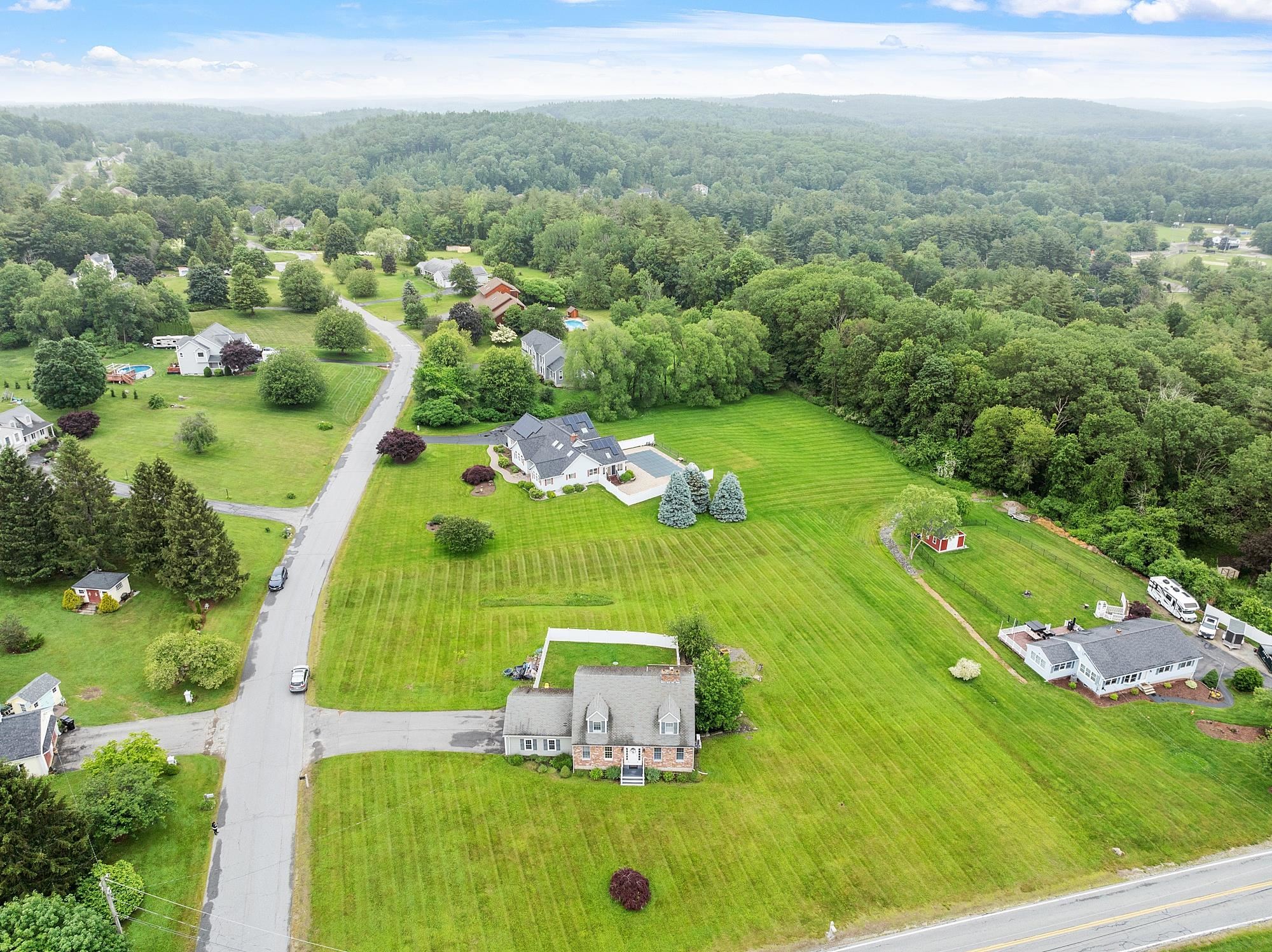 10 Jeremy Hill Road Pelham, NH 03076 - Photo 39 of 48