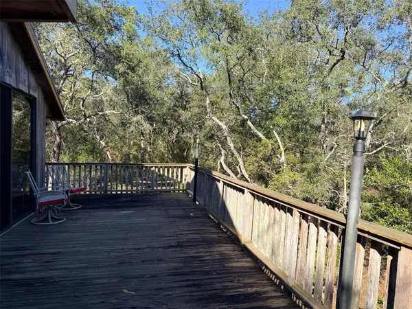 $489,900 | 127 Southeast 930th Street, Old Town, FL 32680