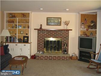 2276 Sand Trap Road Jamison, PA 18929 - Photo 6 of 12 Family Room
