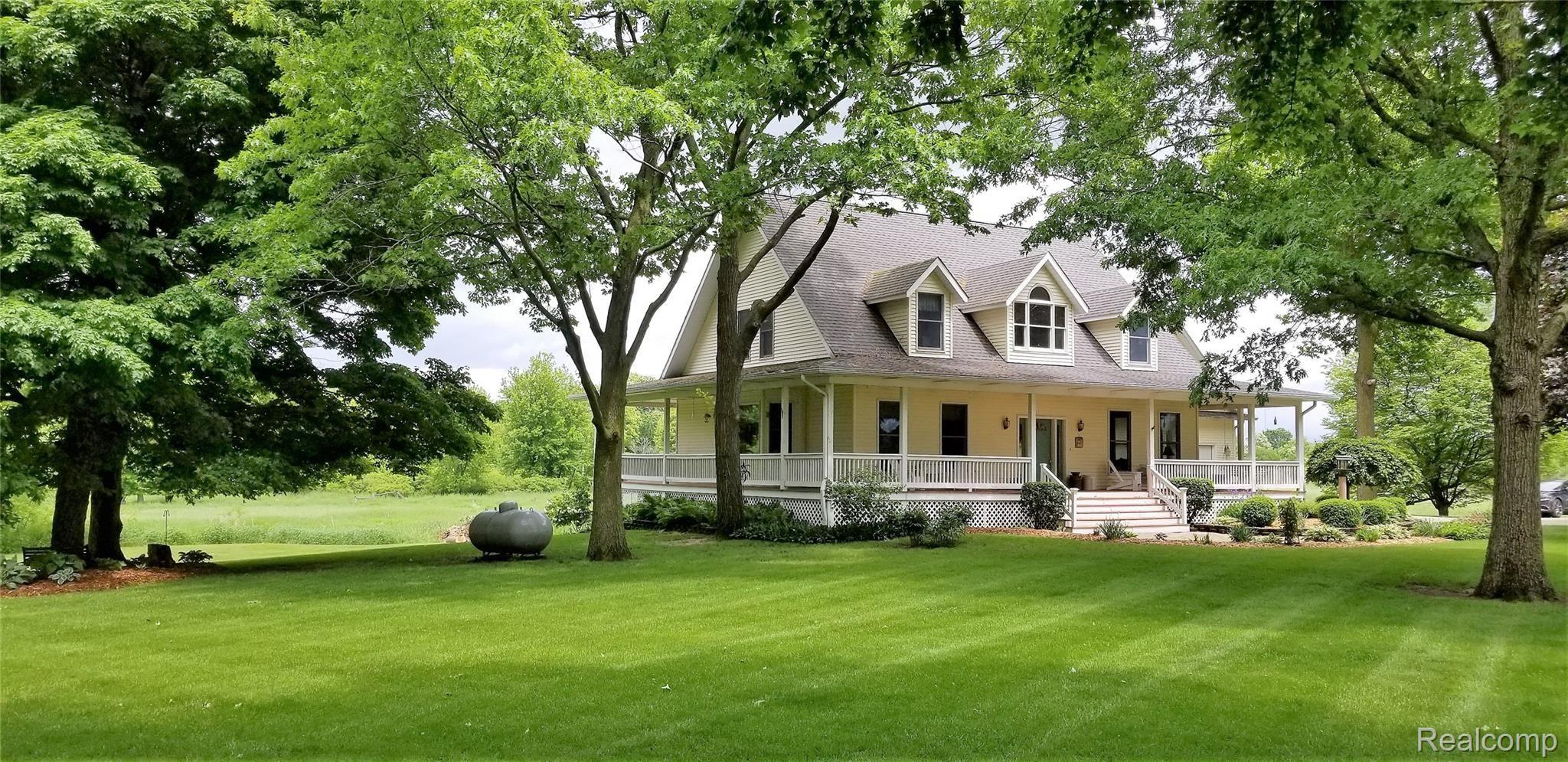 5800 Milett Road Fowlerville, MI 48836 - Photo 4 of 52 Left side corner view
