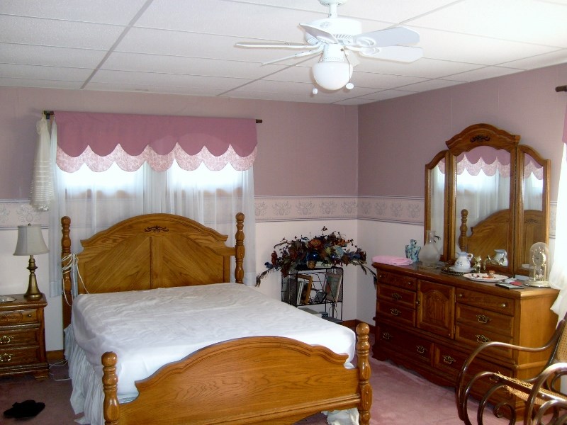 335 West Sharon Road Southeast Fife Lake, MI 49633 - Photo 44 of 99 1874973-43.JPG
