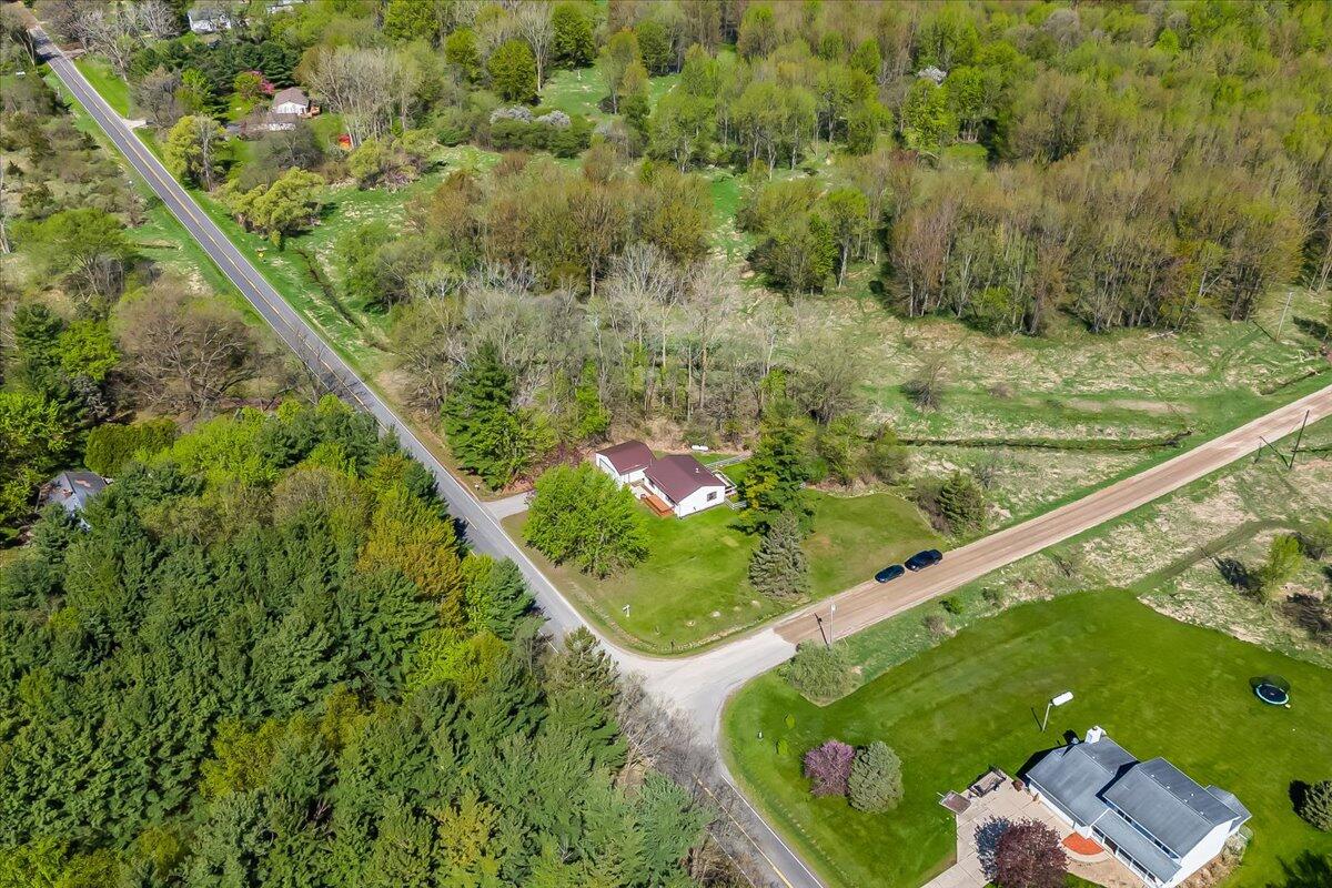 6979 Howe Road Bath, MI 48808 - Photo 20 of 25 20