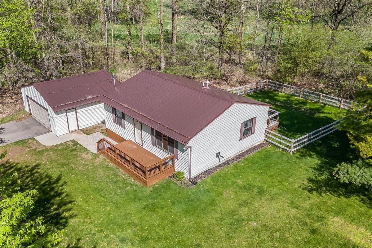 6979 Howe Road Bath, MI 48808 - Photo 2 of 25 2