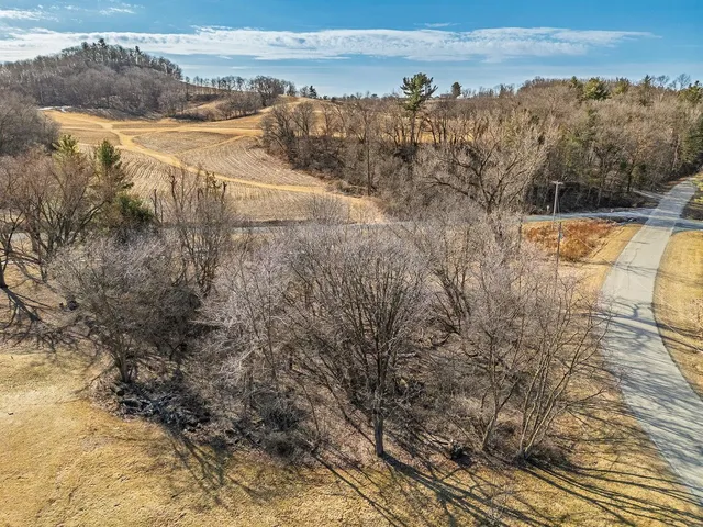 $17,500 | L48-bunting East Redstone Drive, La Valle, WI 53941