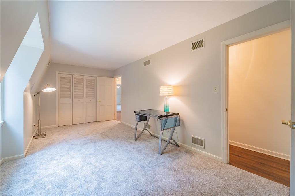 192 Devonwood Drive Pittsburgh, PA 15241 - Photo 19 of 25 a view of a room with table and chairs