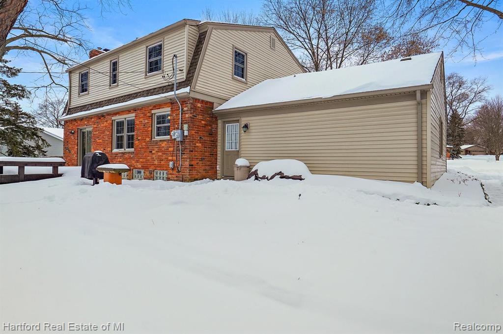 26184 Steele Road Farmington Hills, MI 48331 - Photo 37 of 38