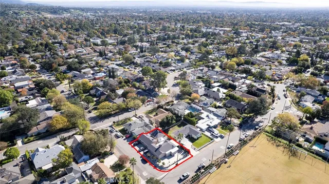 $2,499,000 | 1670 North Oxford Avenue, Pasadena, CA 91104