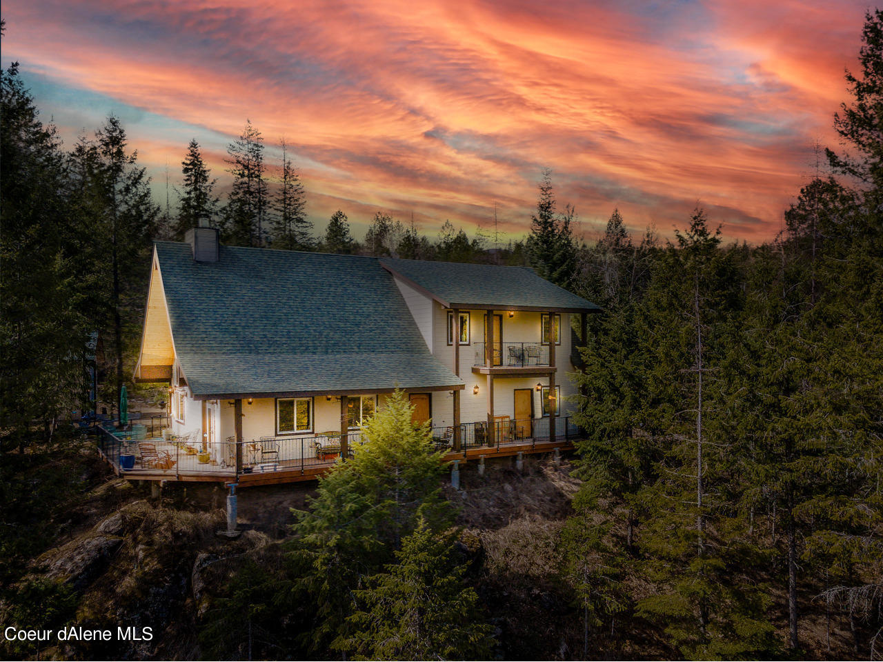 762 Geenen Road Cocolalla, ID 83813 - Photo 1 of 42 9-Twilight