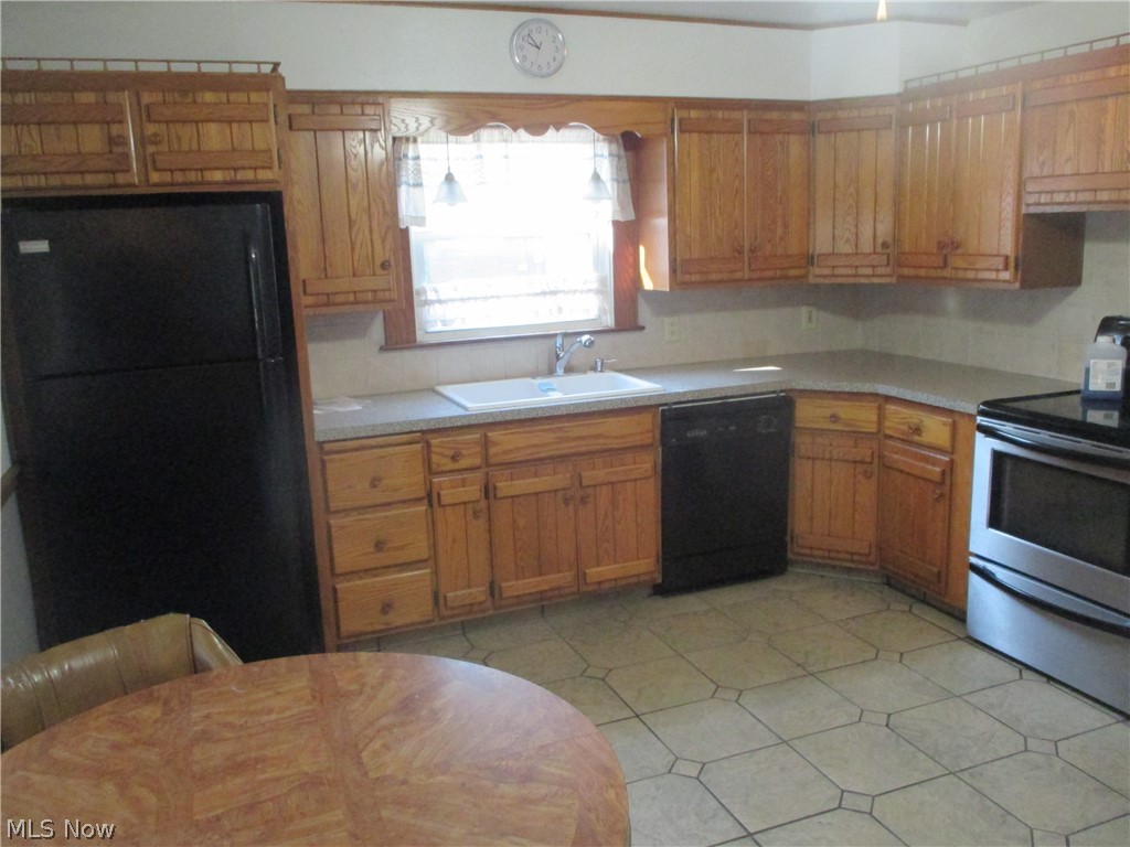 167 Struthers-Liberty Road Campbell, OH 44405 - Photo 2 of 7 Gallery Image 2