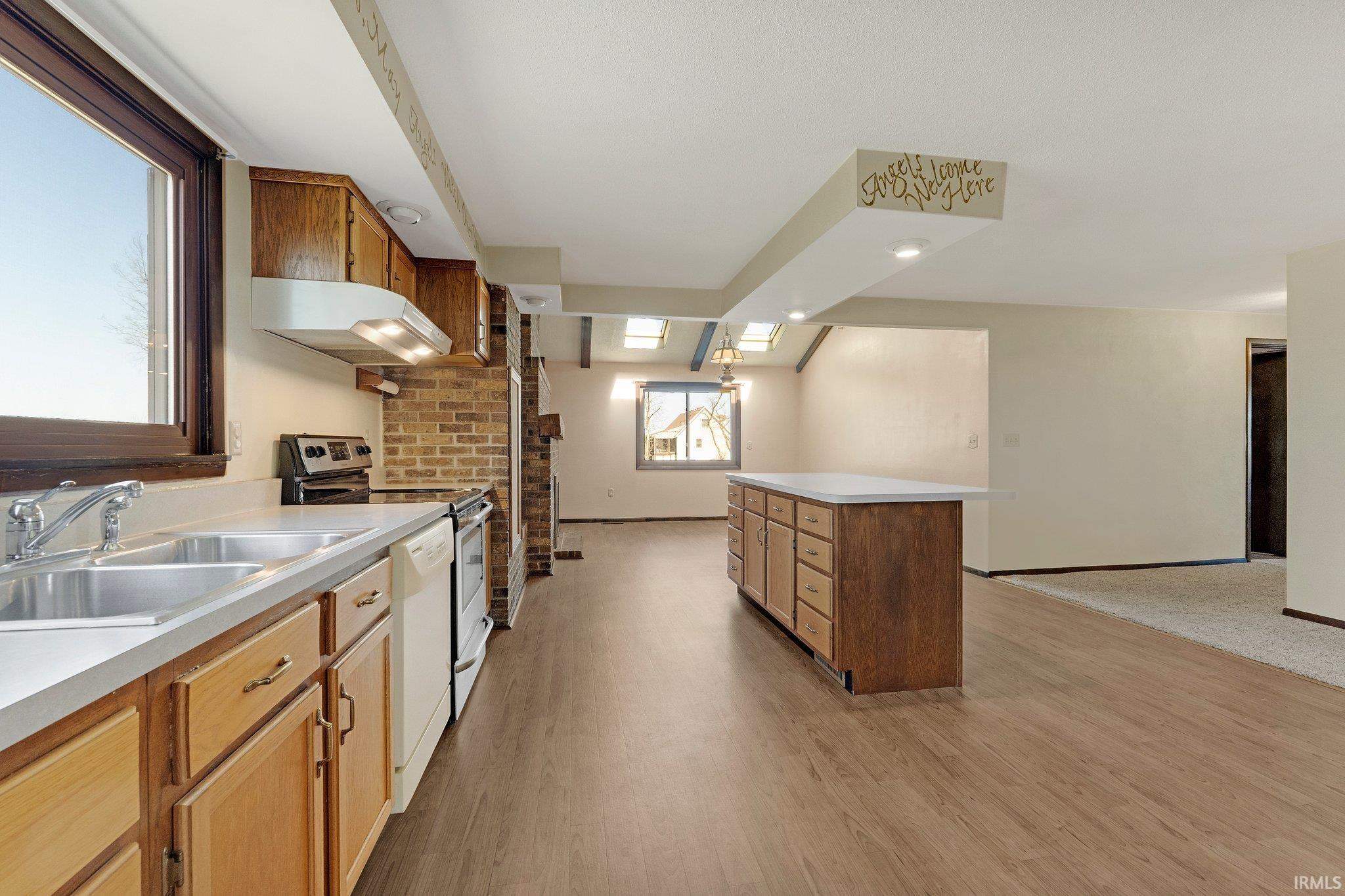 17328 Brunson Road Hoagland, IN 46745 - Photo 13 of 35