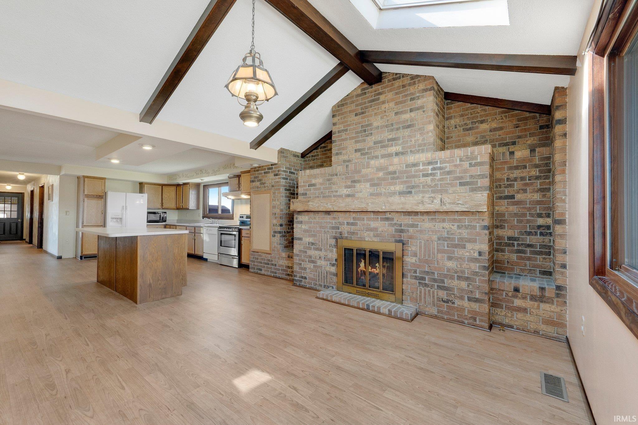 17328 Brunson Road Hoagland, IN 46745 - Photo 9 of 35