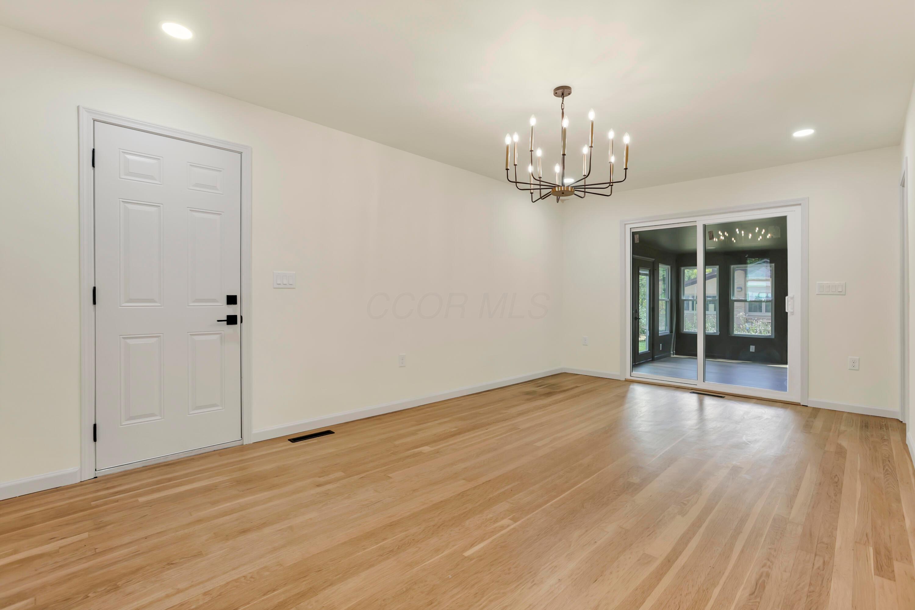 1285 Kingsgate Road Columbus, OH 43221 - Photo 21 of 56 Formal Dining - or maybe use as a Family Room or office?