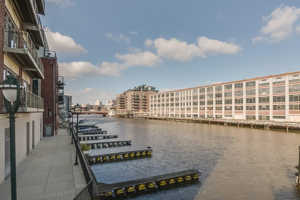 210 South Water Street, Unit 218 Milwaukee, WI 53204 - Photo 30 of 38 River Views