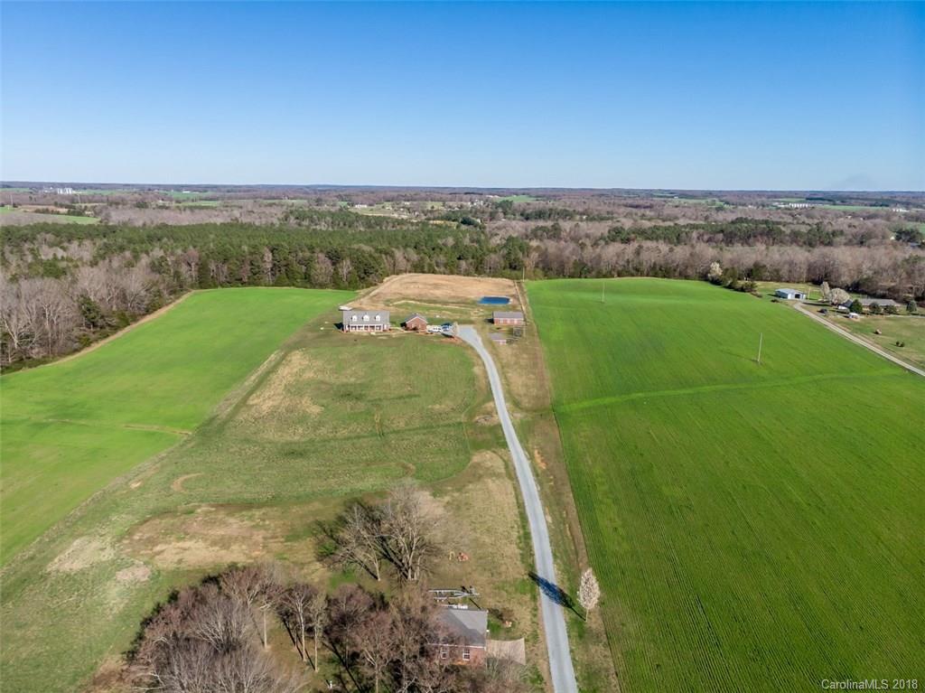 7115 Wolf Pond Road Monroe, NC 28112 - Photo 4 of 34