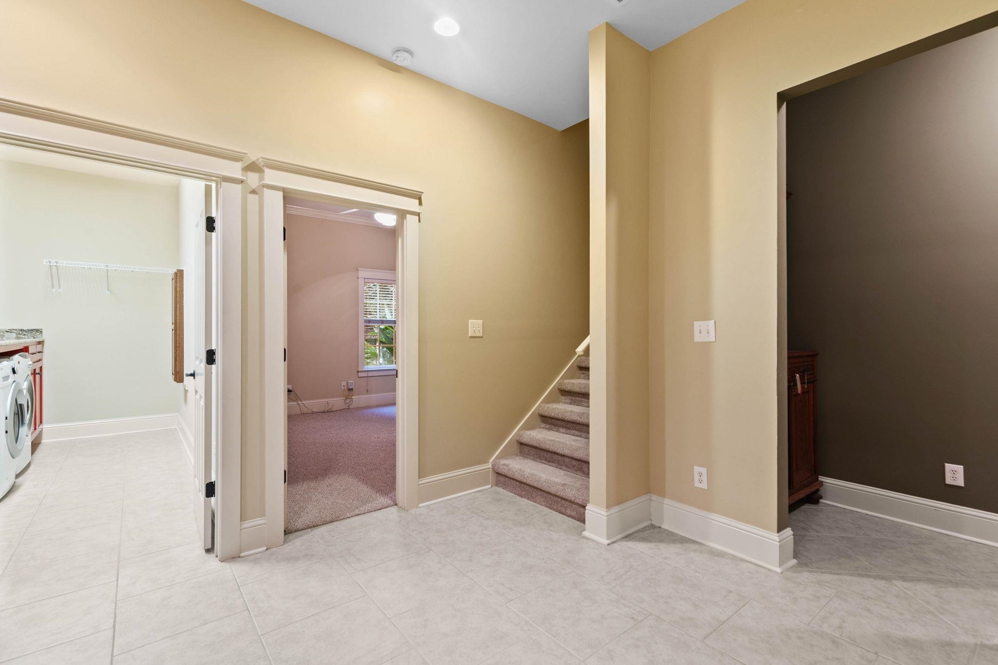 8955 North Lamhatty Lane Daphne, AL 36526 - Photo 36 of 73 Mudroom