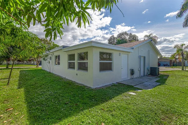 $579,000 | 5133 Northwest 30th Court, Margate, FL 33063