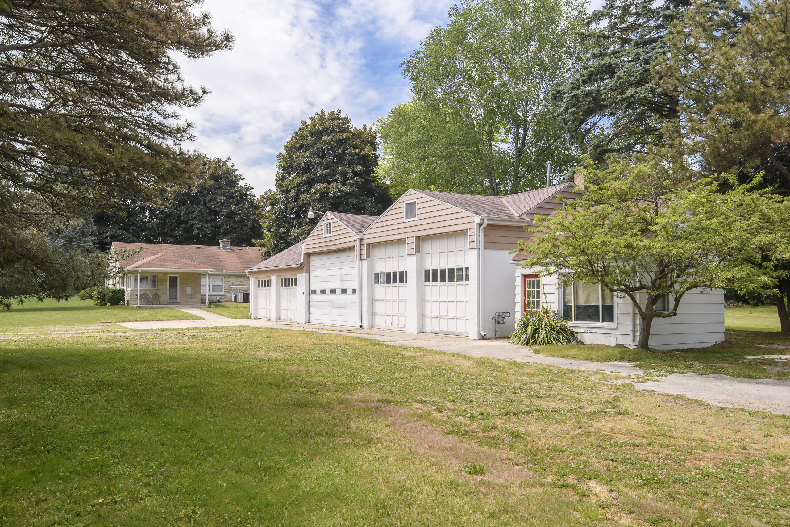 9610 North Cedarburg Road Mequon, WI 53092 - Photo 26 of 28 Wow! What an Outbuilding