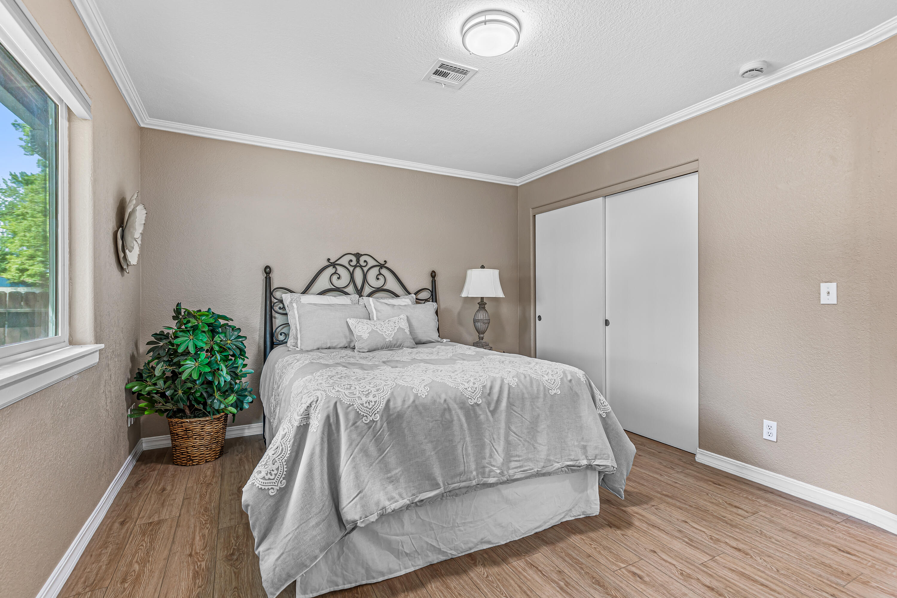 1820 Roberts Road Medford, OR 97504 - Photo 29 of 46 9R9A9326 (1)