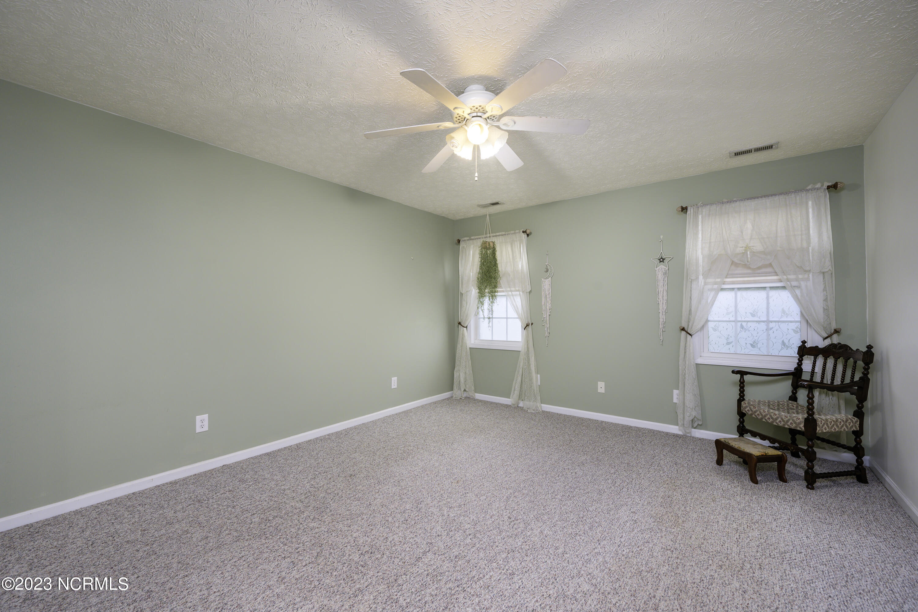 111 Conner Grant Road New Bern, NC 28562 - Photo 26 of 49 Primary Bedroom
