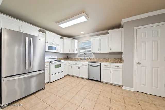 $199,000 | 100 Desert Storm Drive, Duson, LA 70529